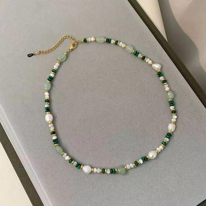 饰+项链戴出温柔高级感开元棋牌9款水彩色耳(图3)